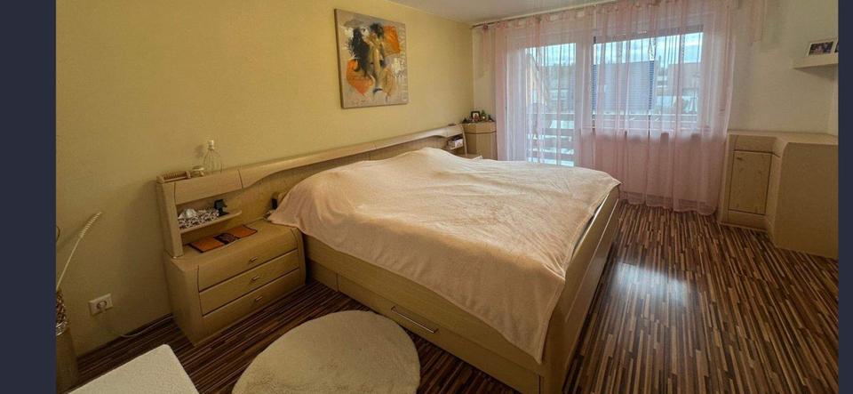Etagenwohnung Kenzingen - 6 Zimmer, 190 m&sup2;, 2.200&euro; | Angebot:26406601