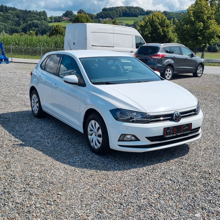 VW Polo 49.000 km 14.590 € Auerbach 94530
