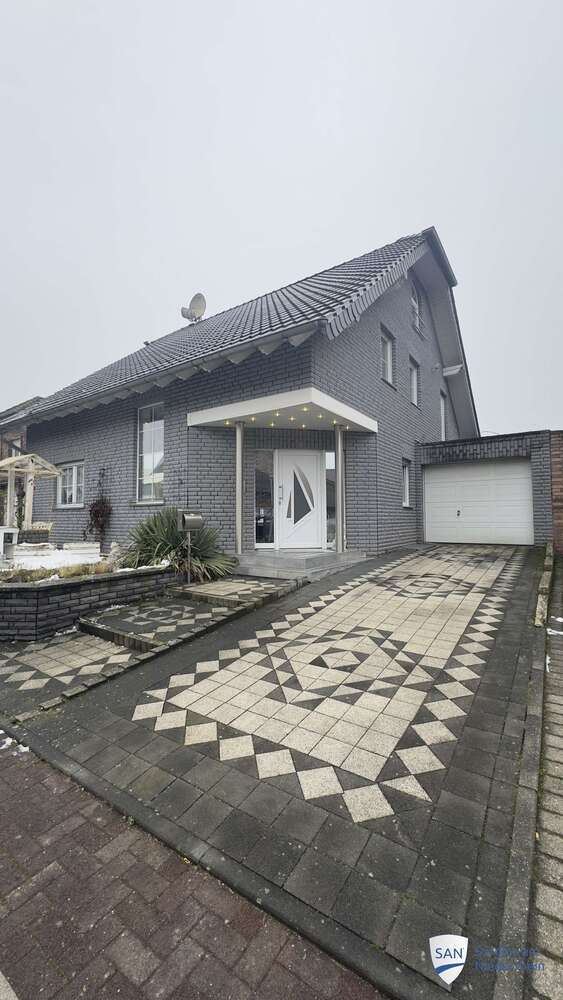 Haus zum Kaufen in Bedburg 625.000 € 200 m²