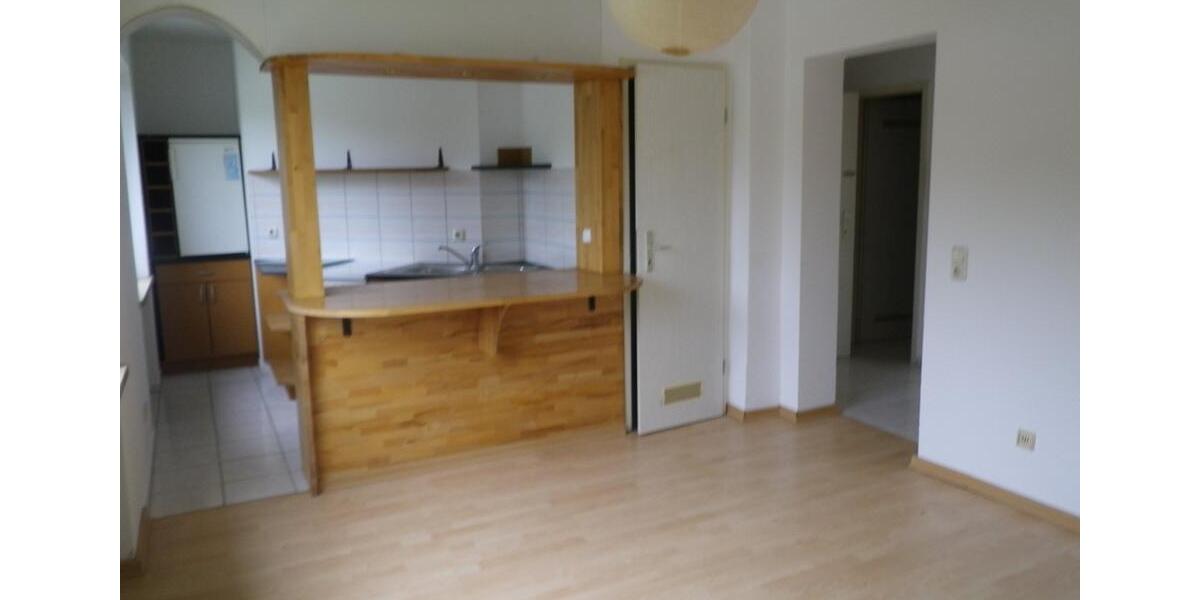 Etagenwohnung Neutraubling - 2 Zimmer, 45 m&sup2;, 590&euro; | Angebot:24692892