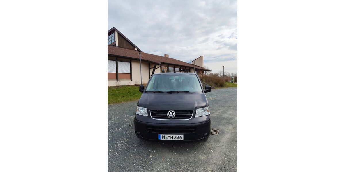 VW T5 Multivan 302.000 km 8.900 &euro; Michelau 96247