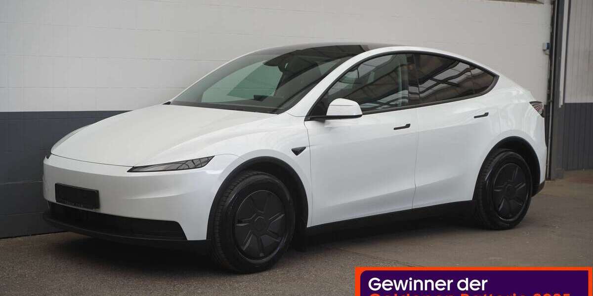 Tesla Model Y 2.823 km 41.950 &euro; Mönchengladbach 41236