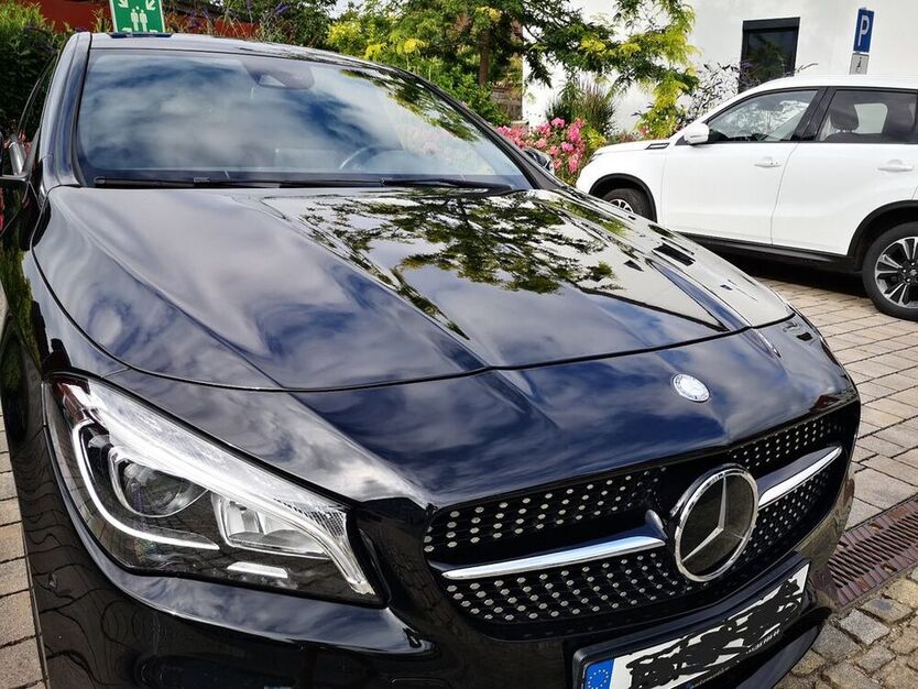 CLA 220 Shooting Brake
