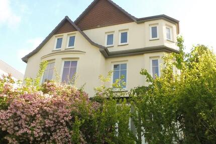 Haus Kronshagen - 10 Zimmer, 240 m&sup2;, 810.000&euro; | Angebot:25641227