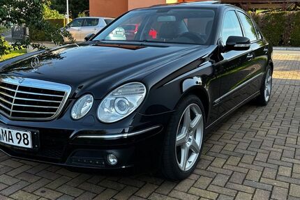 Mercedes-Benz E 350 176.493 km 12.500 &euro; Neukirchen 09221