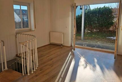 Wohnung Burkhardtsdorf - 4 Zimmer, 71 m&sup2;, 920&euro; | Angebot:26593633