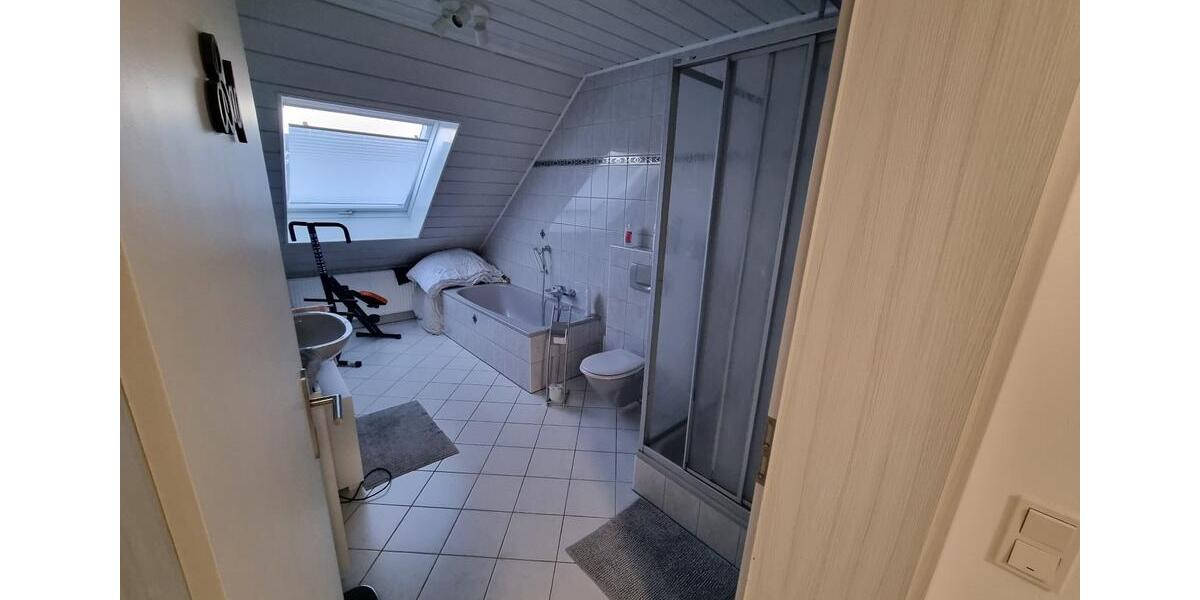 Dachgeschoßwohnung Beckingen - 2 Zimmer, 78 m&sup2;, 450&euro; | Angebot:26413182