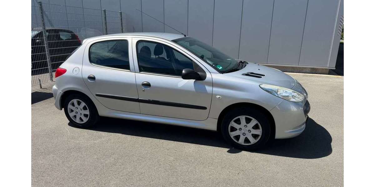 Peugeot 206 65.593 km 3.790 &euro; Finnentrop 57413