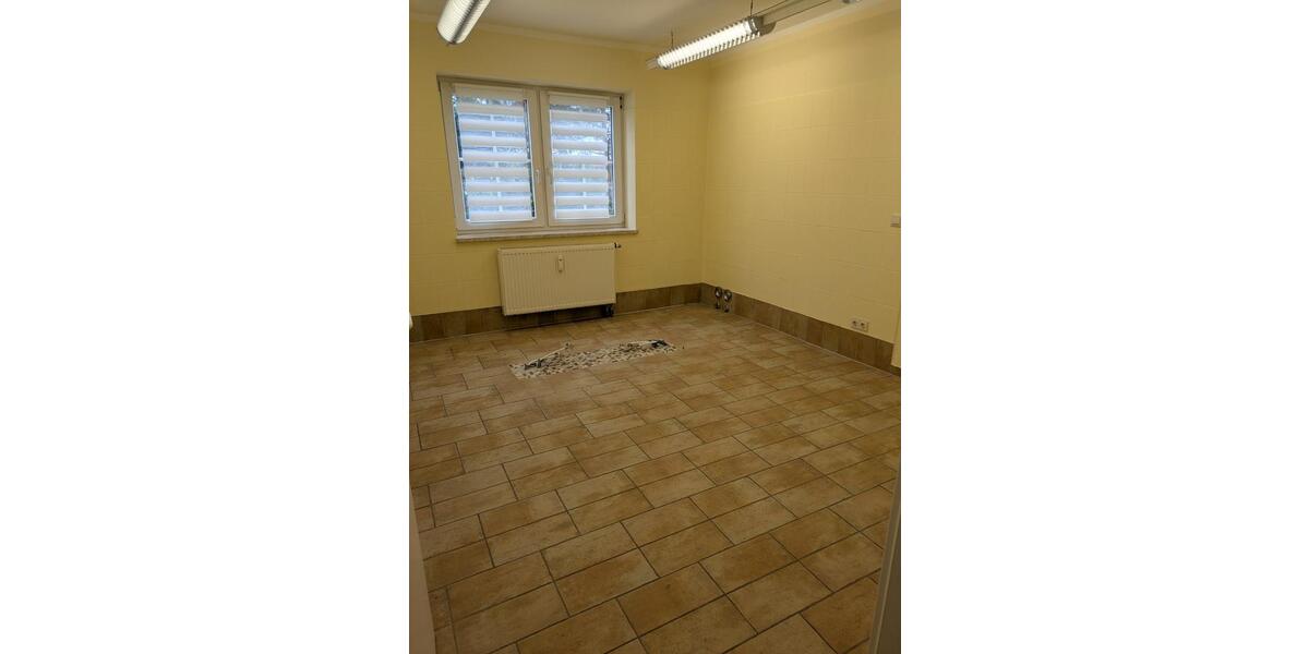 Einfamilienhaus Hettstedt - 15 Zimmer, 345 m&sup2;, 200.000&euro; | Angebot:24369250