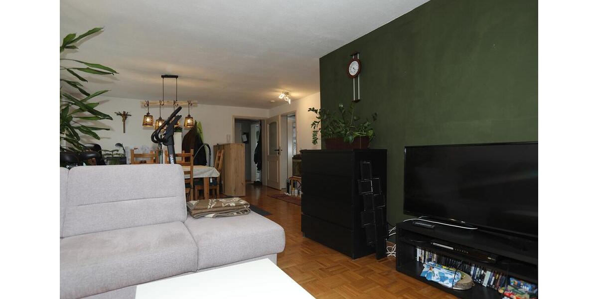 Etagenwohnung Bönnigheim - 2 Zimmer, 82 m&sup2;, 770&euro; | Angebot:26004772