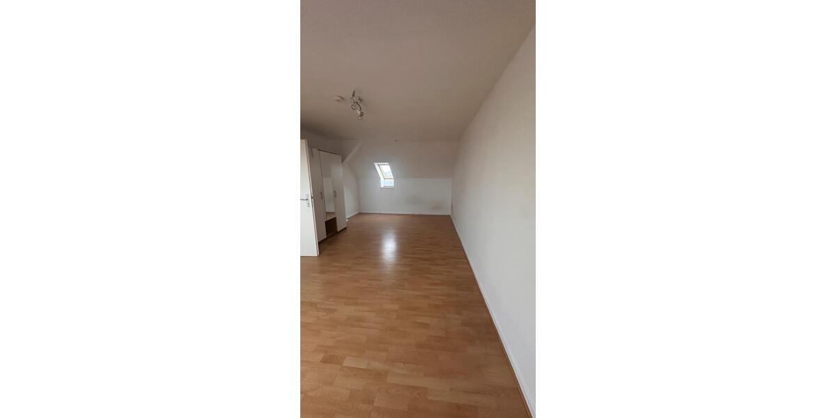 Dachgeschoßwohnung Solingen - 2 Zimmer, 45 m&sup2;, 480&euro; | Angebot:24878495