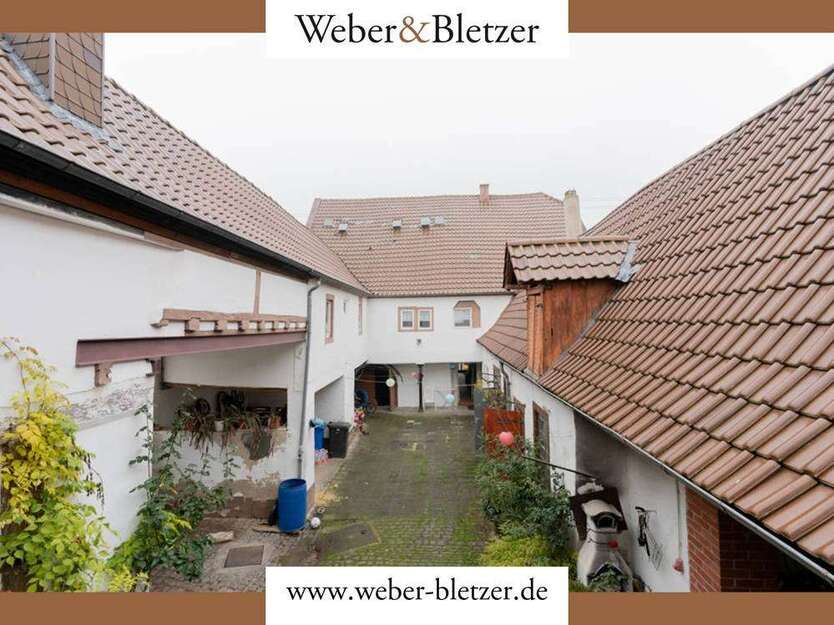 Haus zum Kaufen in Kallstadt 560.000 € 340 m²
