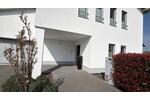 Villa Bad Camberg - 8 Zimmer, 459 m&sup2;, 3.200&euro; | Angebot:26249396