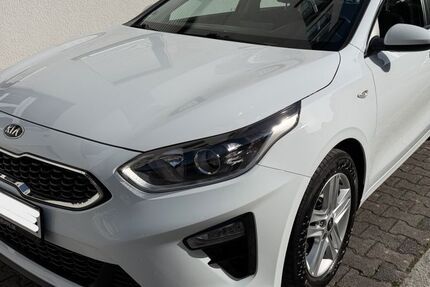Kia ceed / Ceed 80.400 km 14.900 &euro; Frankfurt 60314