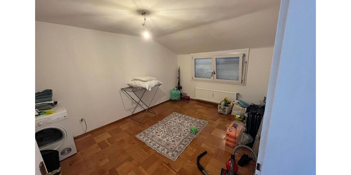 Etagenwohnung Neuss Augustinusviertel - 3 Zimmer, 72 m&sup2;, 180.000&euro; | Angebot:24795953