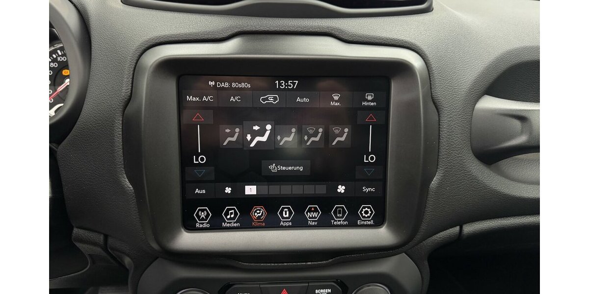 Jeep Renegade 1.5 Mild-Hybrid Limited Panoramadach 15.835 km 21.740 &euro; Lich 35423