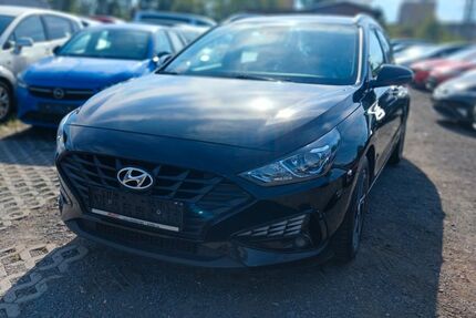 Hyundai i30 149.000 km 9.990 &euro; Berlin 13597
