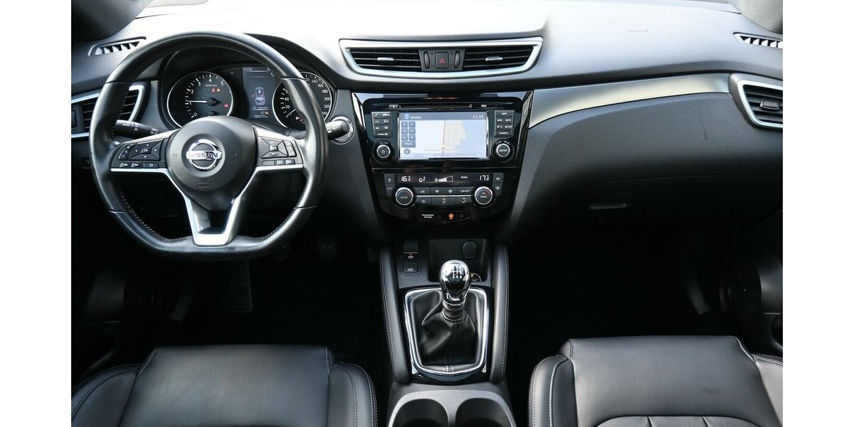 Nissan Qashqai 1.6*Tekna+*Leder Navi Pano LED 1Hd 120Kw 108.000 km 15.700 &euro; Seevetal - Hittfeld 21218