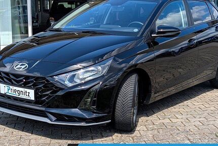 Hyundai i20 12.066 km 16.890 &euro; Stendal 39576