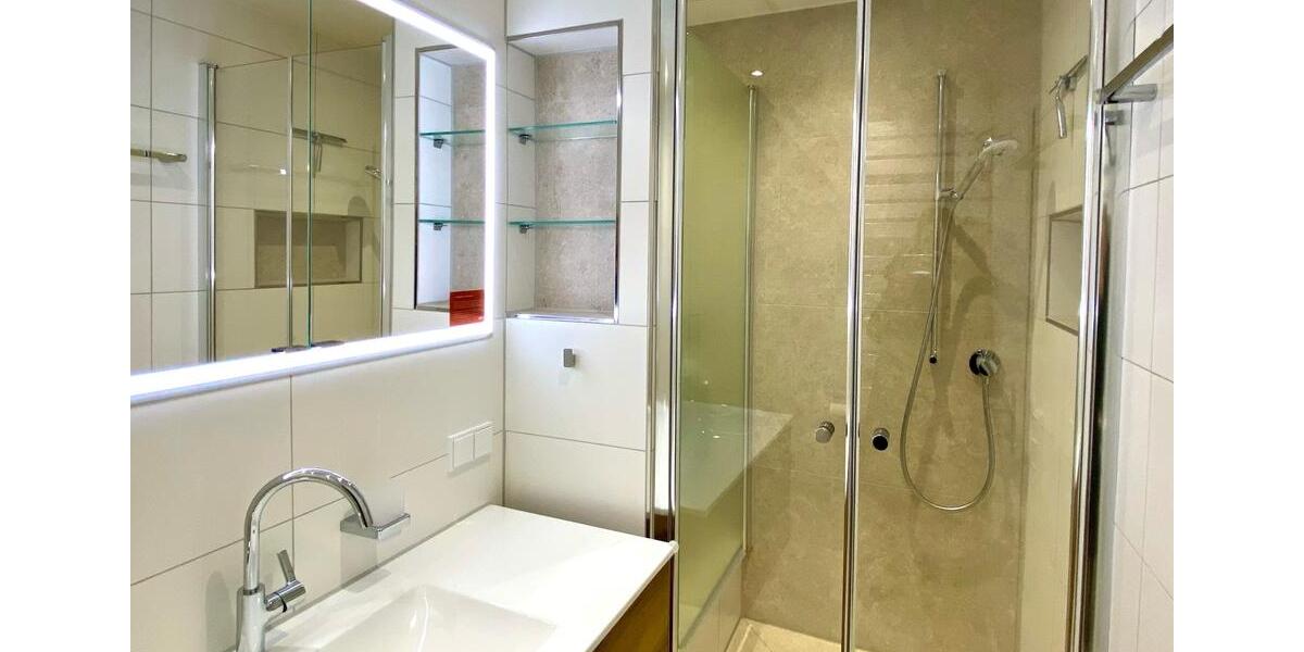 Dachgeschoßwohnung München Schwabing-Freimann - 2 Zimmer, 47 m&sup2;, 1.100&euro; | Angebot:24952496