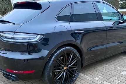 Porsche Macan 129.000 km 46.550 &euro; Nürnberg 90475