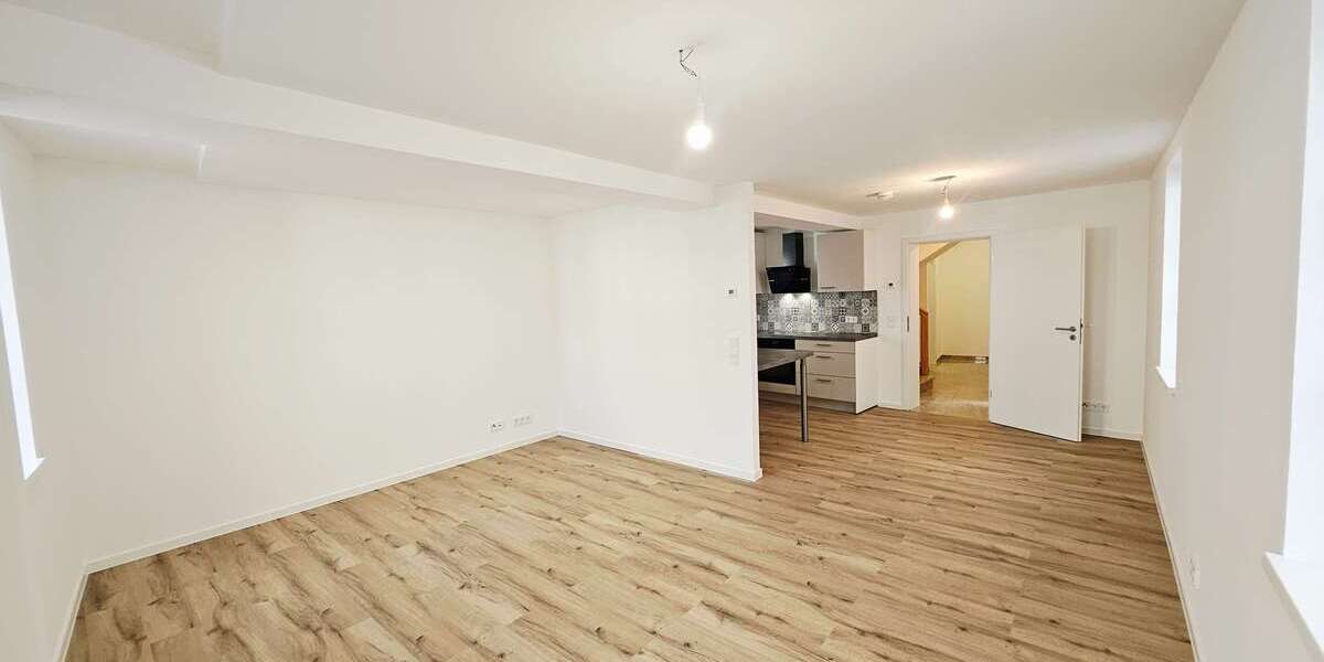 Einfamilienhaus Wiesbaden Biebrich - 4 Zimmer, 110 m&sup2;, 1.980&euro; | Angebot:26018556