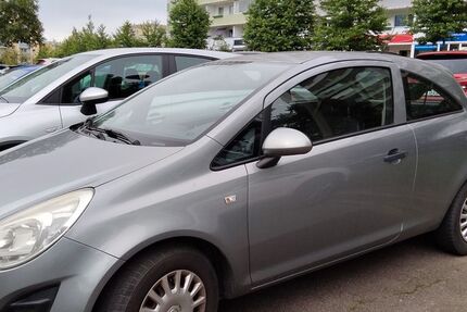 Opel Corsa 128.900 km 2.300 &euro; Gera 07549