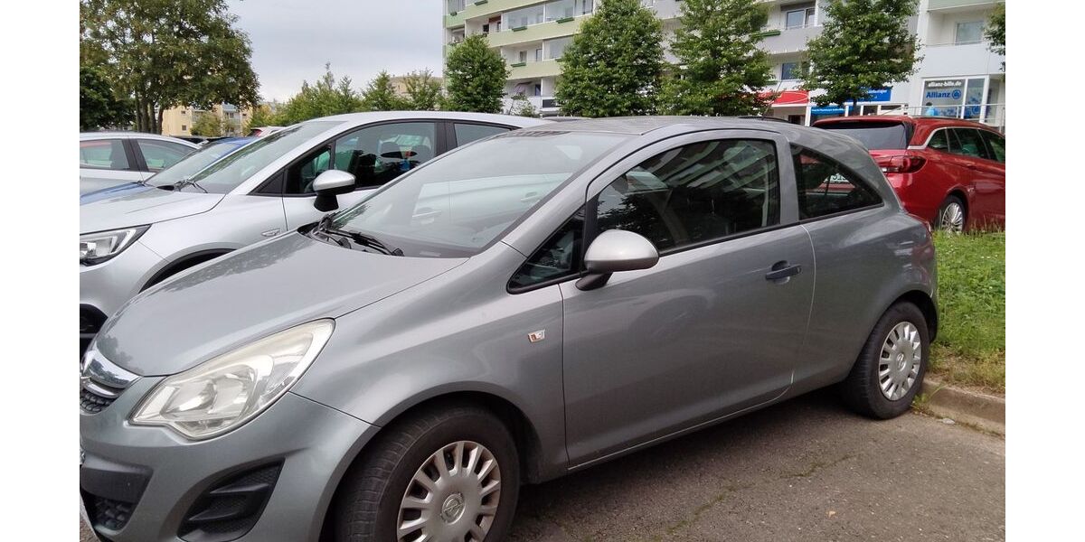 Opel Corsa 128.900 km 2.300 &euro; Gera 07549