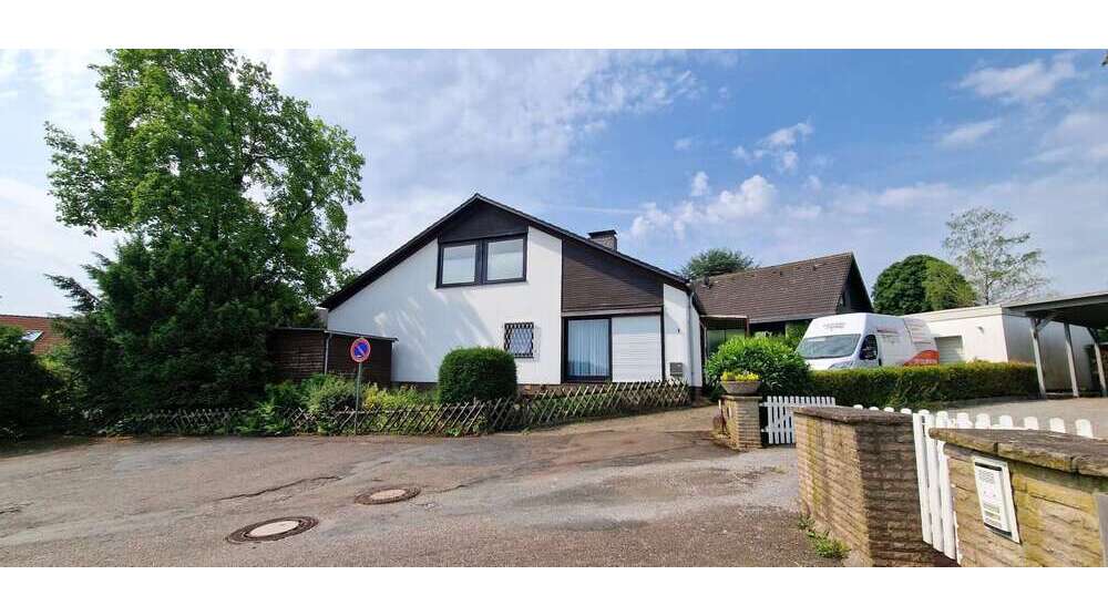 Haus zum Kaufen in Bad Eilsen 300.000 € 203.77 m²