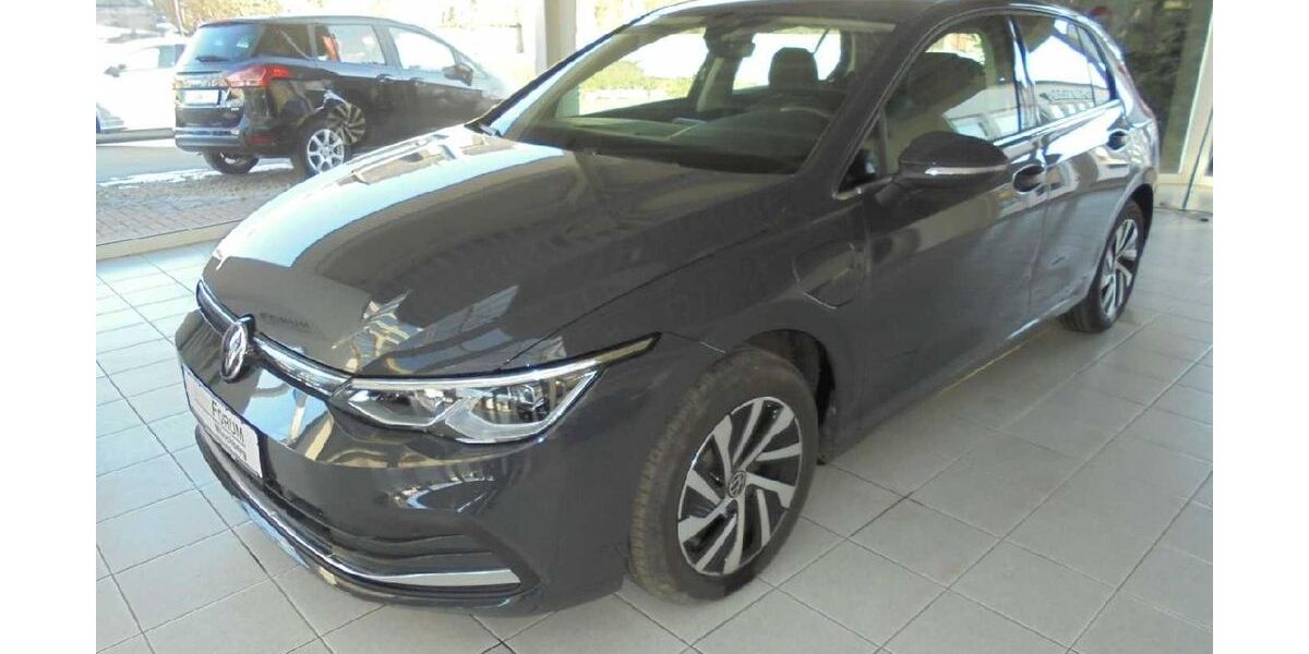 VW Golf 25.400 km 22.750 &euro; Münchberg 95213