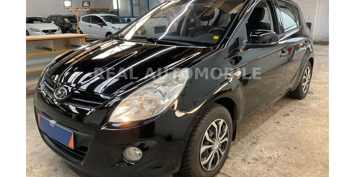 Hyundai i20 110.000 km 4.500 &euro; Frankfurt am Main 65933