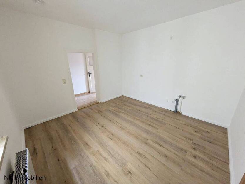 ++ wunderschöne 3-Raum Wohnung auf dem Waldenburger Markt - Ihr neues Zuhause wartet auf Sie ++