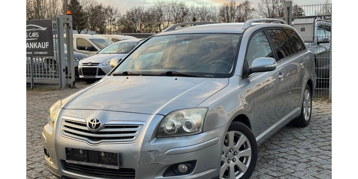 Toyota Avensis 175.000 km 2.990 &euro; Hannover 30179