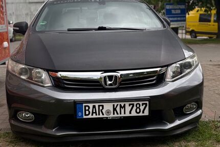 Honda Civic 88.000 km 17.800 &euro; Bernau 16321