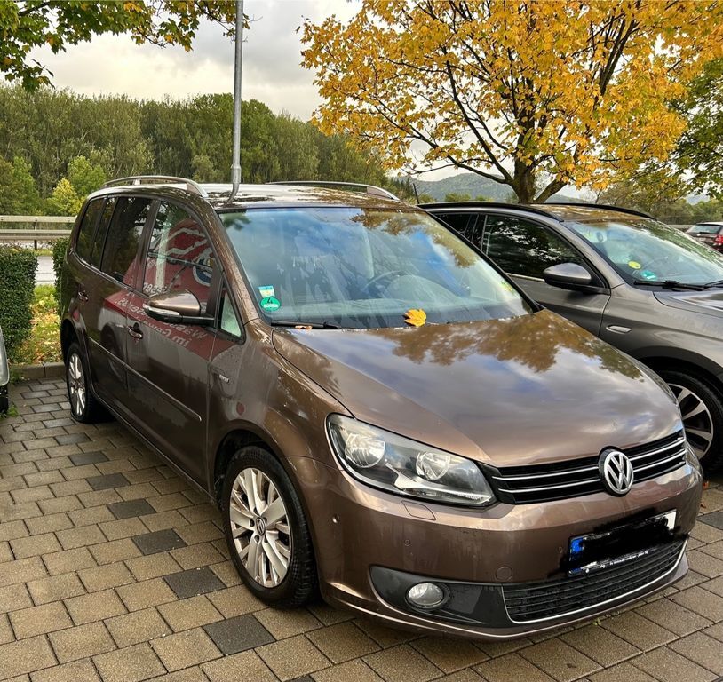 VW Touran 187.000 km 6.800 € Balingen 72336