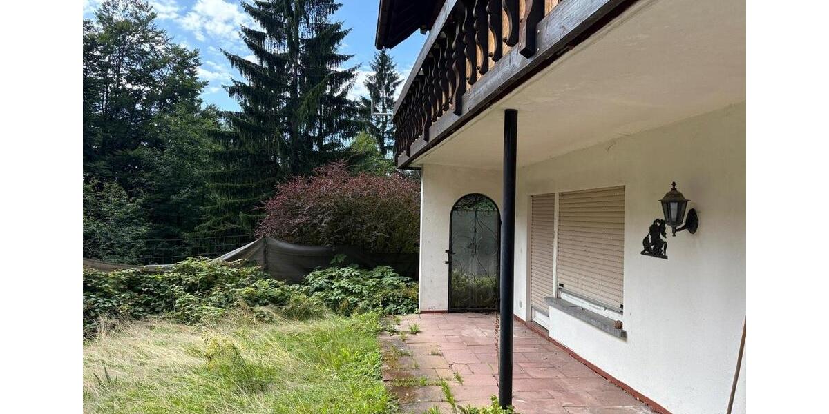 Einfamilienhaus Sasbachwalden - 11 Zimmer, 290 m&sup2;, 285.000&euro; | Angebot:27090598