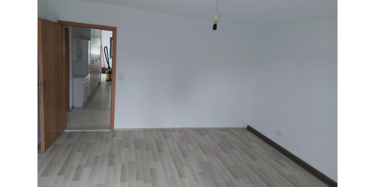 4 Zimmer Wohnung ab sofort zu vermieten zimmer