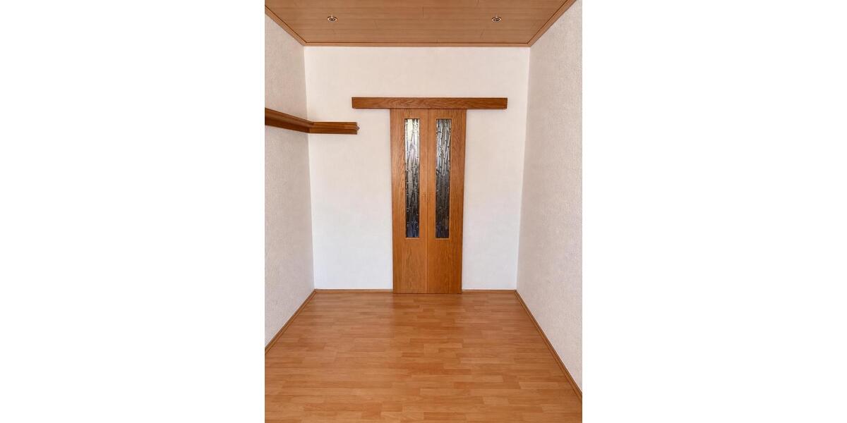 Etagenwohnung Seebach - 3 Zimmer, 61 m&sup2;, 69.000&euro; | Angebot:26675564