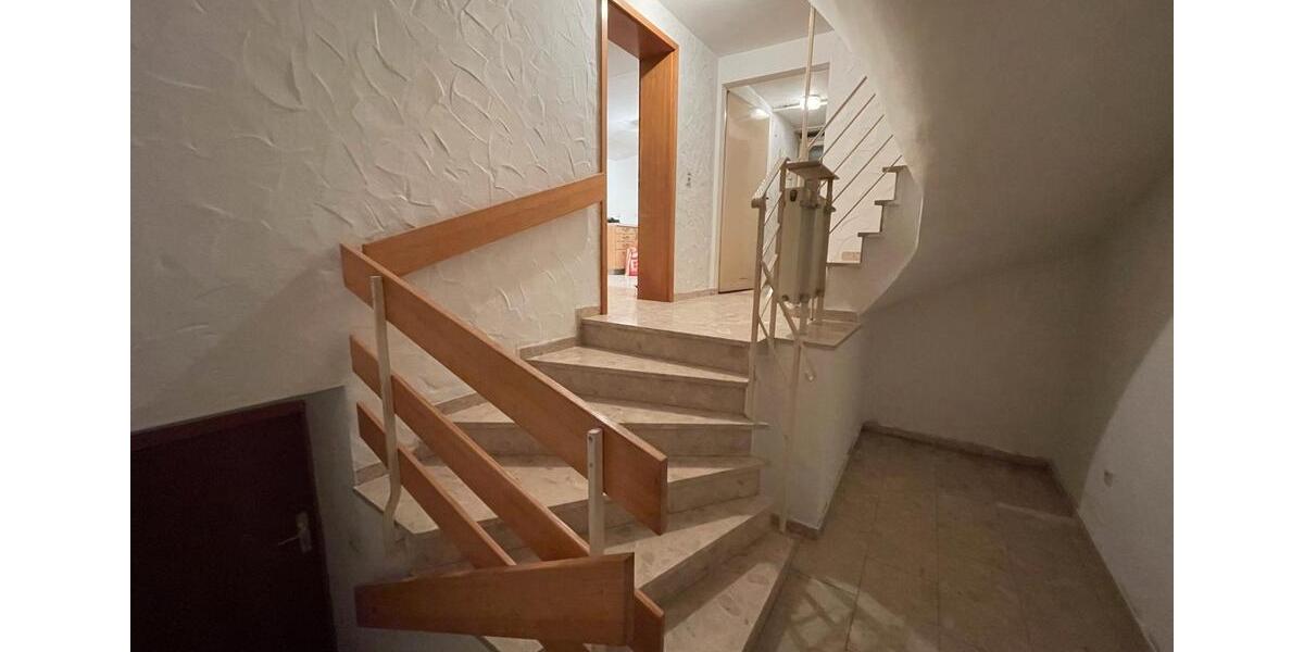 Einfamilienhaus Lauda-Königshofen Königshofen - 5 Zimmer, 140 m&sup2;, 295.000&euro; | Angebot:26726100