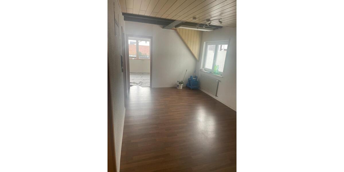 Etagenwohnung Großkrotzenburg - 5 Zimmer, 93 m&sup2;, 1.560&euro; | Angebot:24657900