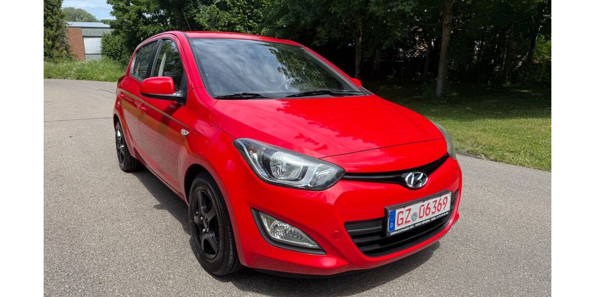 Hyundai i20 101.000 km 4.690 &euro; Röfingen 89365