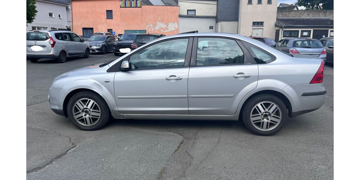 Ford Focus 128.000 km 5.000 &euro; Villmar 65606