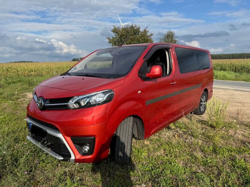Toyota Proace (Verso) 248.529 km 18.000 € Luckenwalde 14943