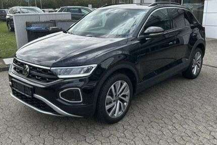 VW T-Roc 7.668 km 25.990 &euro; Düsseldorf 40472