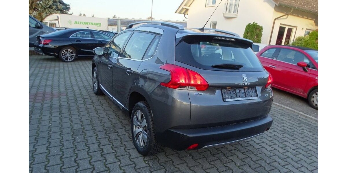Peugeot 2008 Allure Automatik, Navigation, Parksensoren, 32.718 km 10.990 &euro; Rodgau 63110