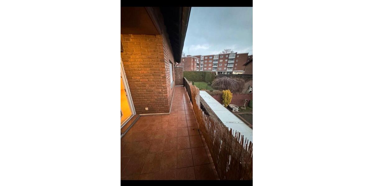 Etagenwohnung Grevenbroich Neuenhausen - 2 Zimmer, 65 m&sup2;, 900&euro; | Angebot:25525466