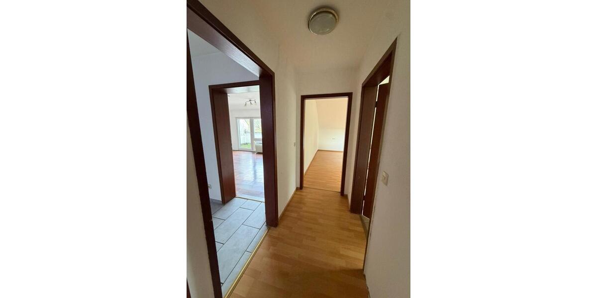 Erdgeschoßwohnung Saarbrücken West - 3 Zimmer, 75 m&sup2;, 560&euro; | Angebot:26291293