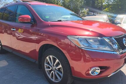Nissan Pathfinder 195.131 km 3.999 &euro; Fellbach 70736