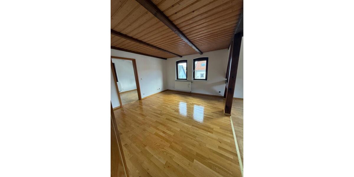 Dachgeschoßwohnung Geislingen an der Steige - 3 Zimmer, 60 m&sup2;, 700&euro; | Angebot:26325777
