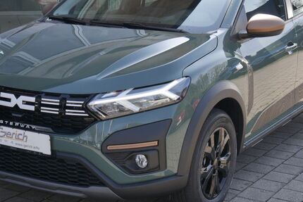 Dacia Sandero 10.000 km 18.490 &euro; Altötting 84503